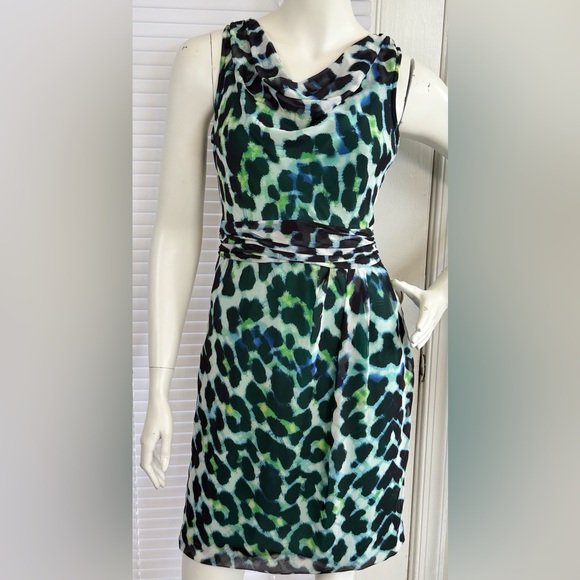 Marc New York Andrew Marc Green Animal Print Cowl Neck Ruched Sheath Dress Sz 2 - Picture 1 of 7
